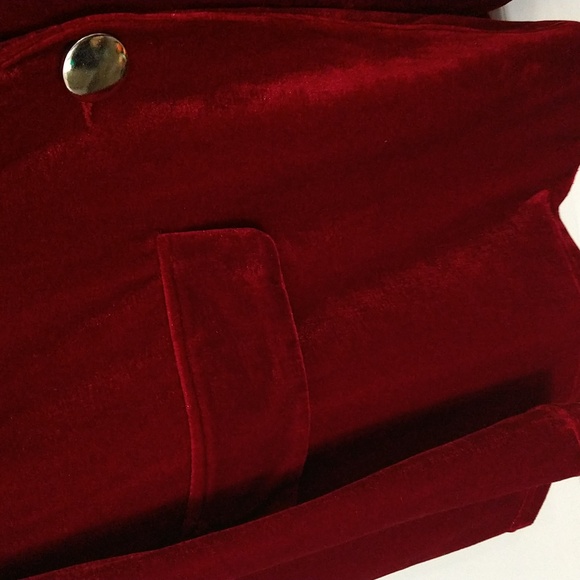 Beautiful Dark Red Velvet Shein Blazer - Picture 3 of 10